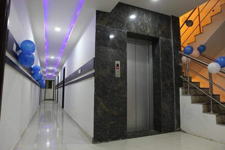 Seaqueen Residency Hotel Chennai Bagian luar foto