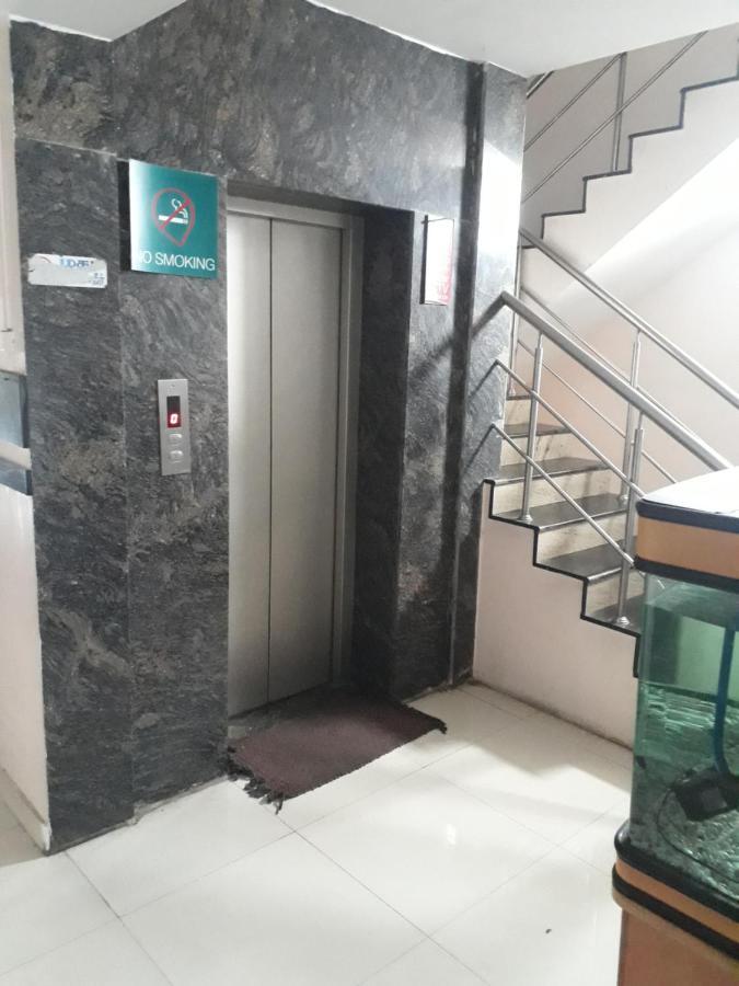 Seaqueen Residency Hotel Chennai Bagian luar foto